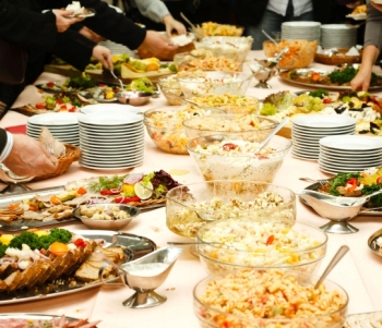 Buffet Restaurant in Mississauga - An Obvious Choice for Hosting Corporate & Social Parties
